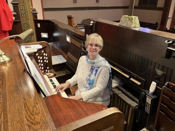 Gwen organ